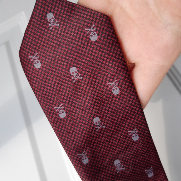 Clip On Tie - Picture 7 of 8